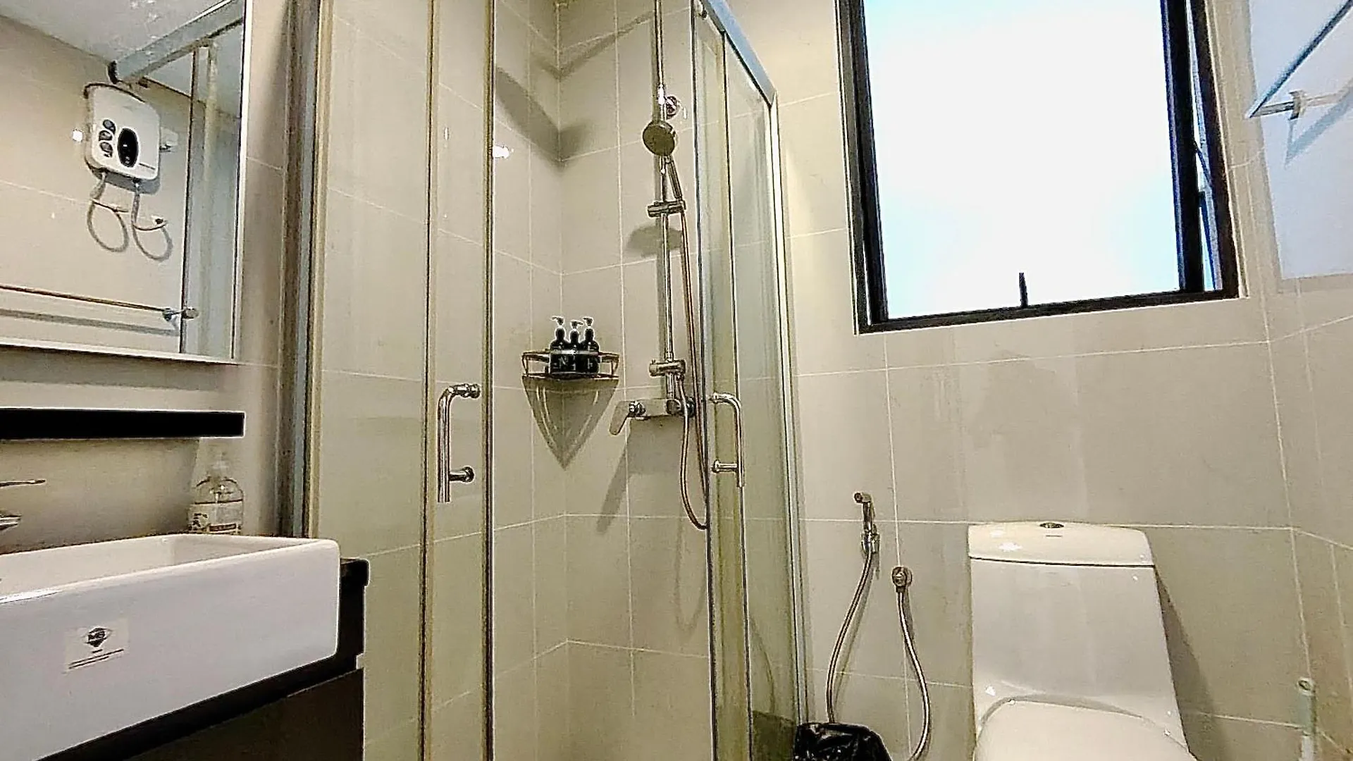 Apartment 2 Bedroom Garden And Sea View Johor Bahru